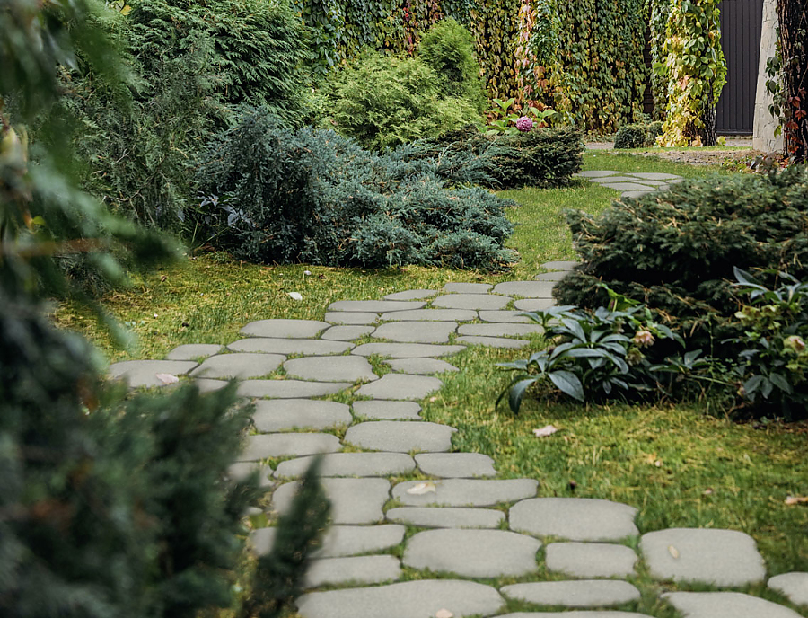 Ein Gartenweg aus ARENA Platten