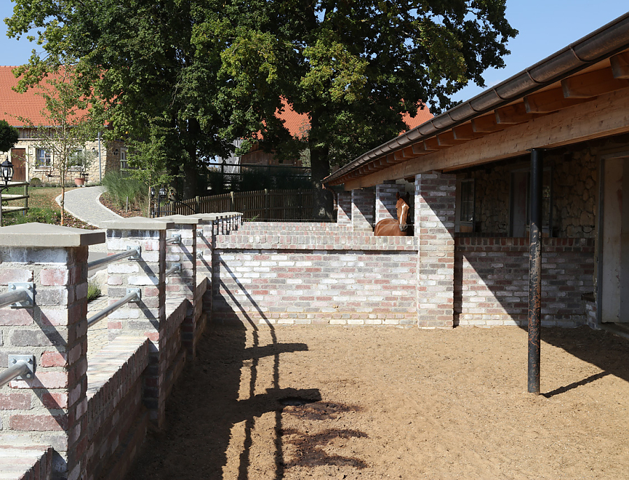 Pflasterstein MAURINO Gartenstein in der Farbe Antik als Mauer